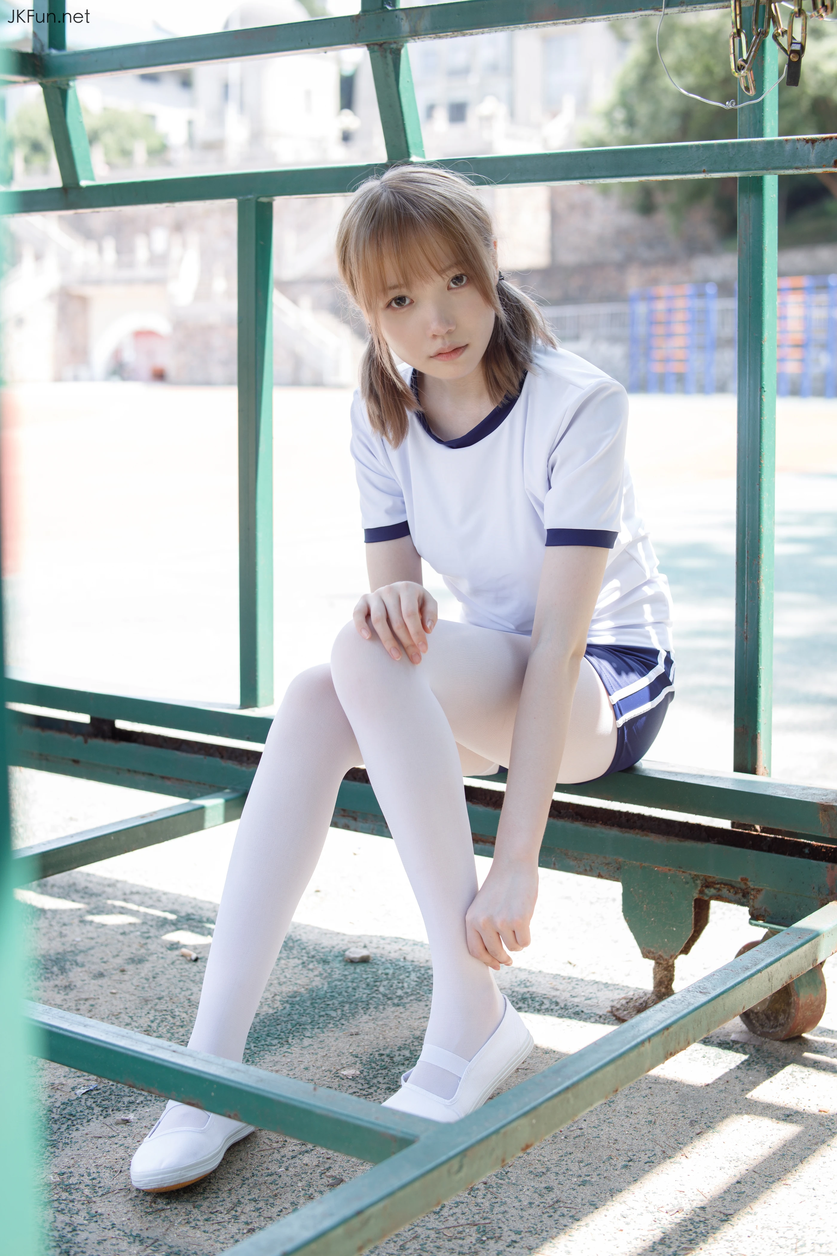 森萝财团 [JKFUN-019] 80D白丝外景体操服 Aika [107P 1V]插图5
